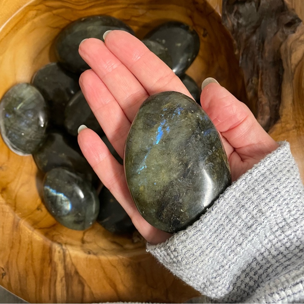 Large size labradorite palm stones bulk selection